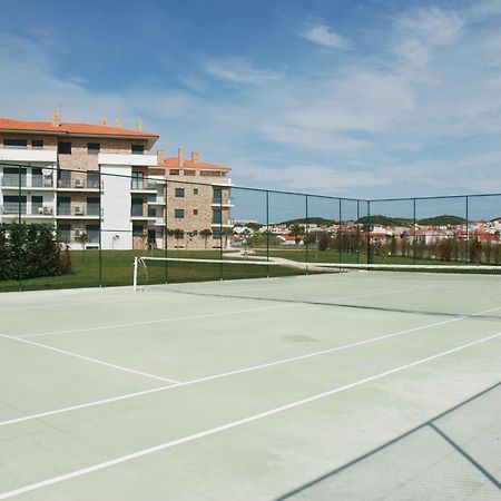 Pebble - 1 Bedroom Apartment Sleeps 5 With Pool & Tennis Court Sao Martinho do Porto Exterior photo
